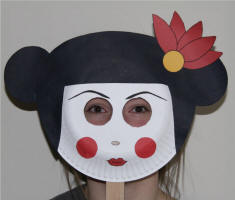 Paper Plate Geisha Mask