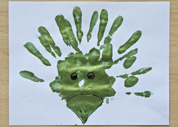 handprint triceratops craft