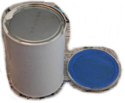 Paint the can white and the lid blue.