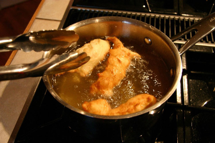 Roll Kuchen: Frying