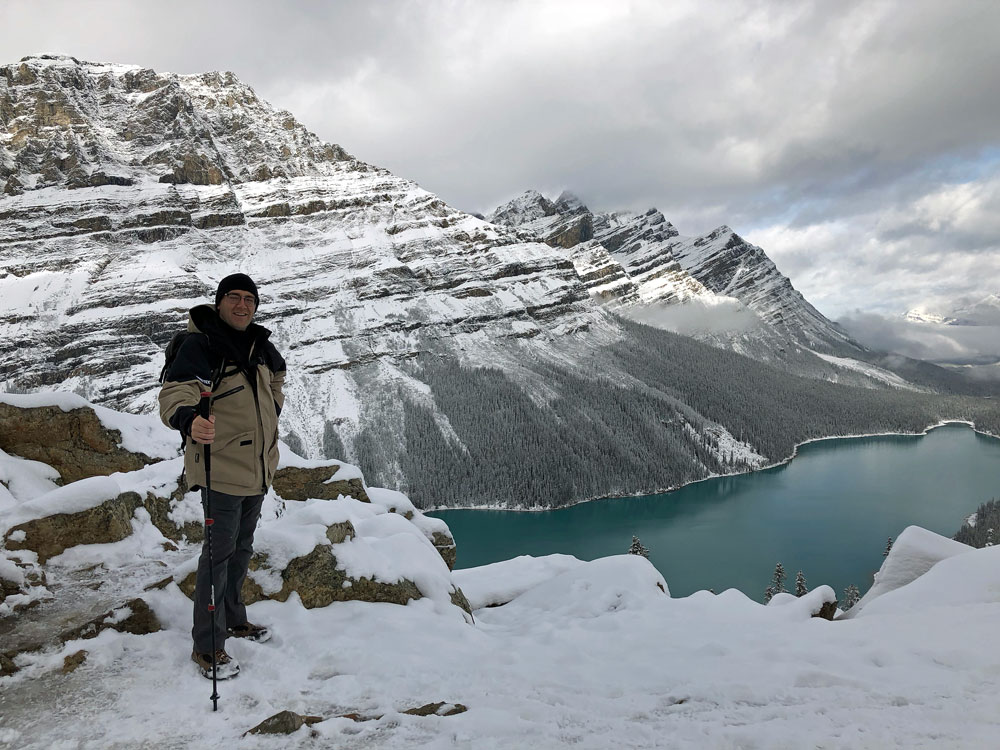Natural overlook of Peyto Lake.