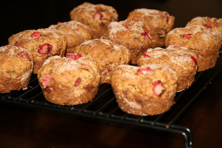 Rhubarb Muffins: Baked Muffins