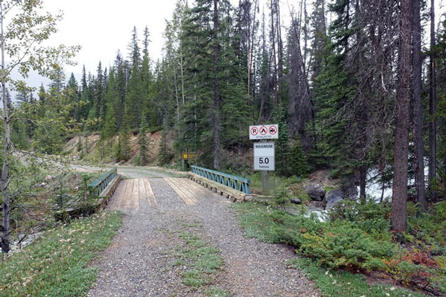 Kicking Horse to Amiskwi Trail