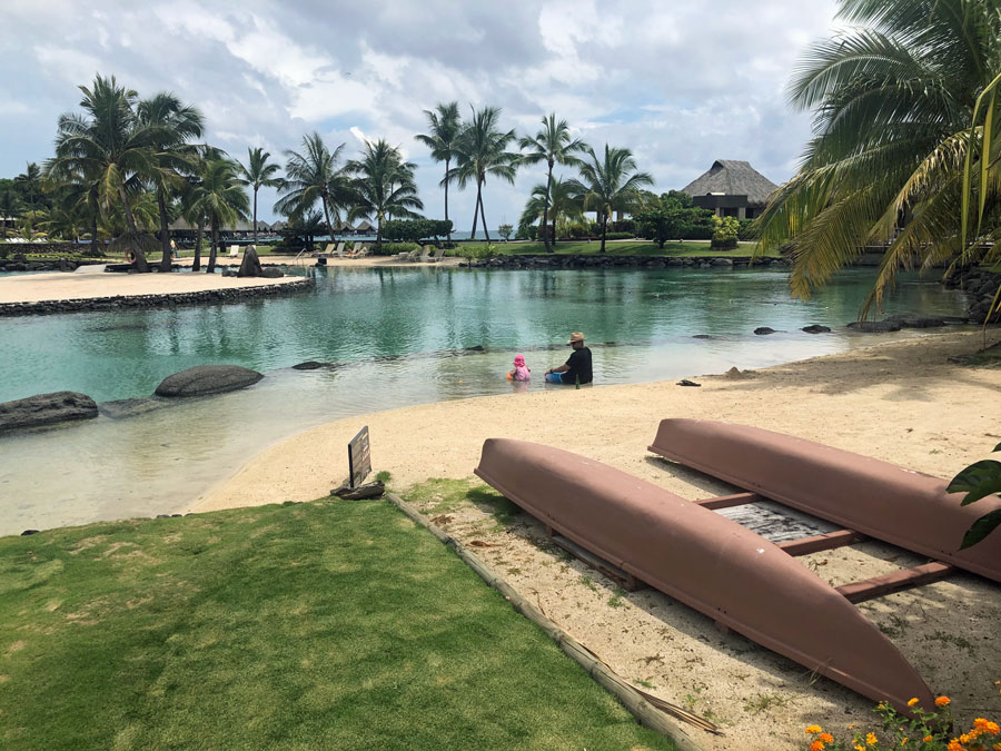 The lagoonarium had a small beach for children to enjoy.