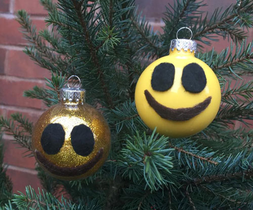 emoji christmas ornament: happy