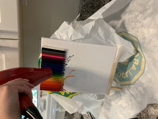 diy melted crayon canvas