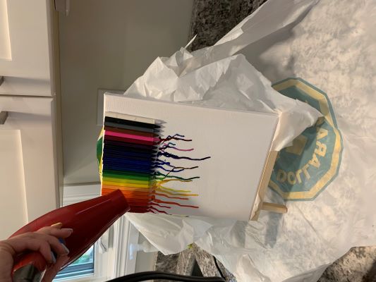 diy melted crayon canvas