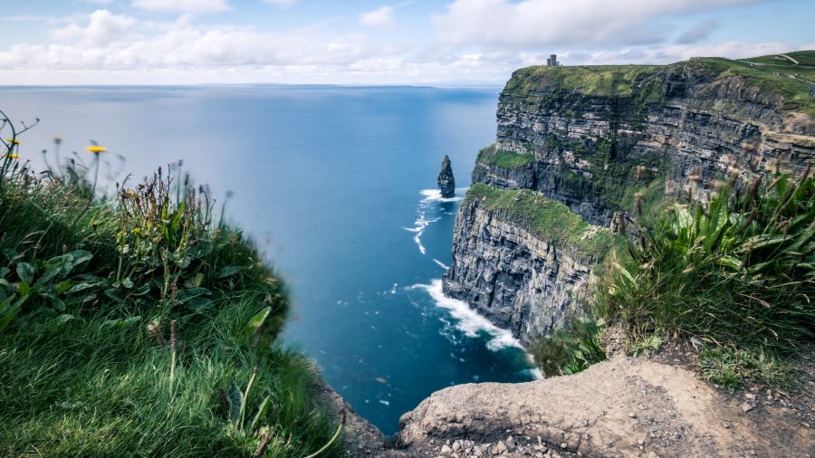 image of the magnificent Cliffs of Moher in County Clare, Ireland