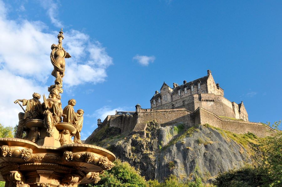 image of Edinburgh Castle and Princess Street Gardens in the City of Edinburgh, Scotland