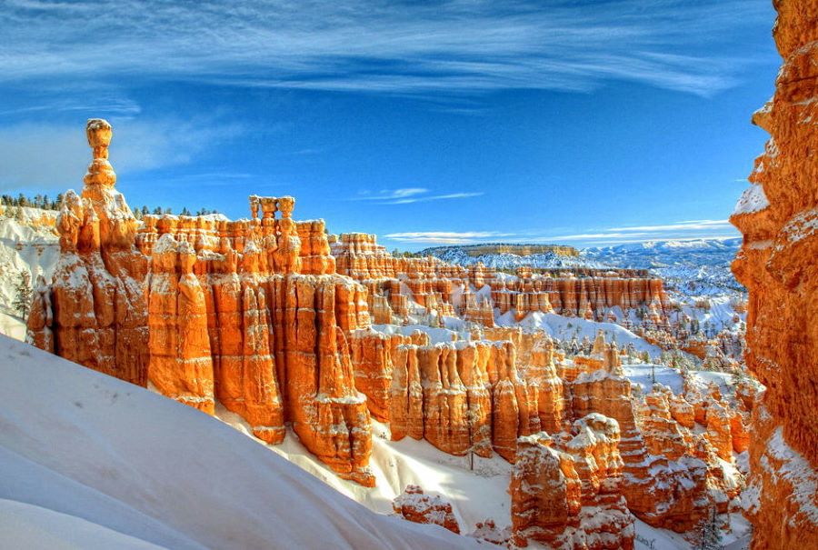 image of the spectacular Bryce Canyon National Park in Utah.
